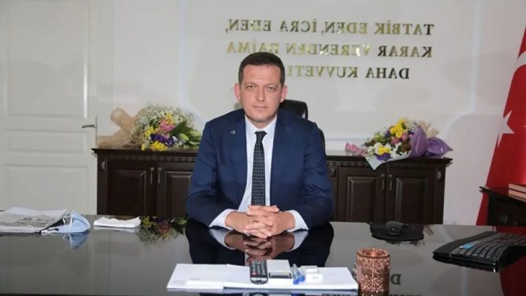 Beykoz’un Yeni Kaymakamı Fatih Ürkmezer Kimdir? Nereli, Kaç Yaşında, Görev Geçmişi ve Eğitim Hayatı