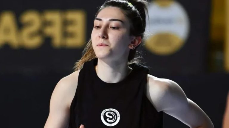 Yaprak Erkek Kiminle Evli? Genç Voleybolcunun Eşi ve İlişki Durumu Hakkında Merak Edilenler