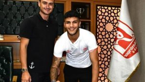 Yiğit Epözdemir Kimdir? Babası Bakın Kim Çıktı! Nereli, Kaç Yaşında Merak Ediliyor?