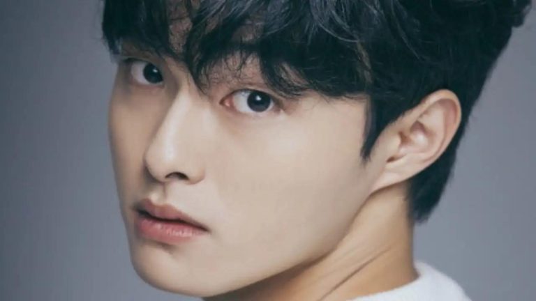 Yoon Chan-young Kimdir? Nereli, Kaç Yaşında? Hayatı ve Kariyeri Hakkında Merak Edilenler