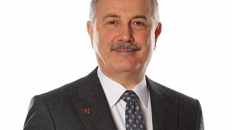 VakıfBank Genel Müdürü Abdi Serdar Üstünsalih Kimdir? Kariyeri ve Başarıları Nelerdir?